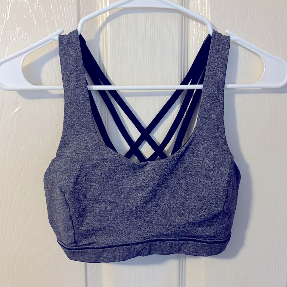 Lululemon Size 6 Great Condition Strappy Bra
